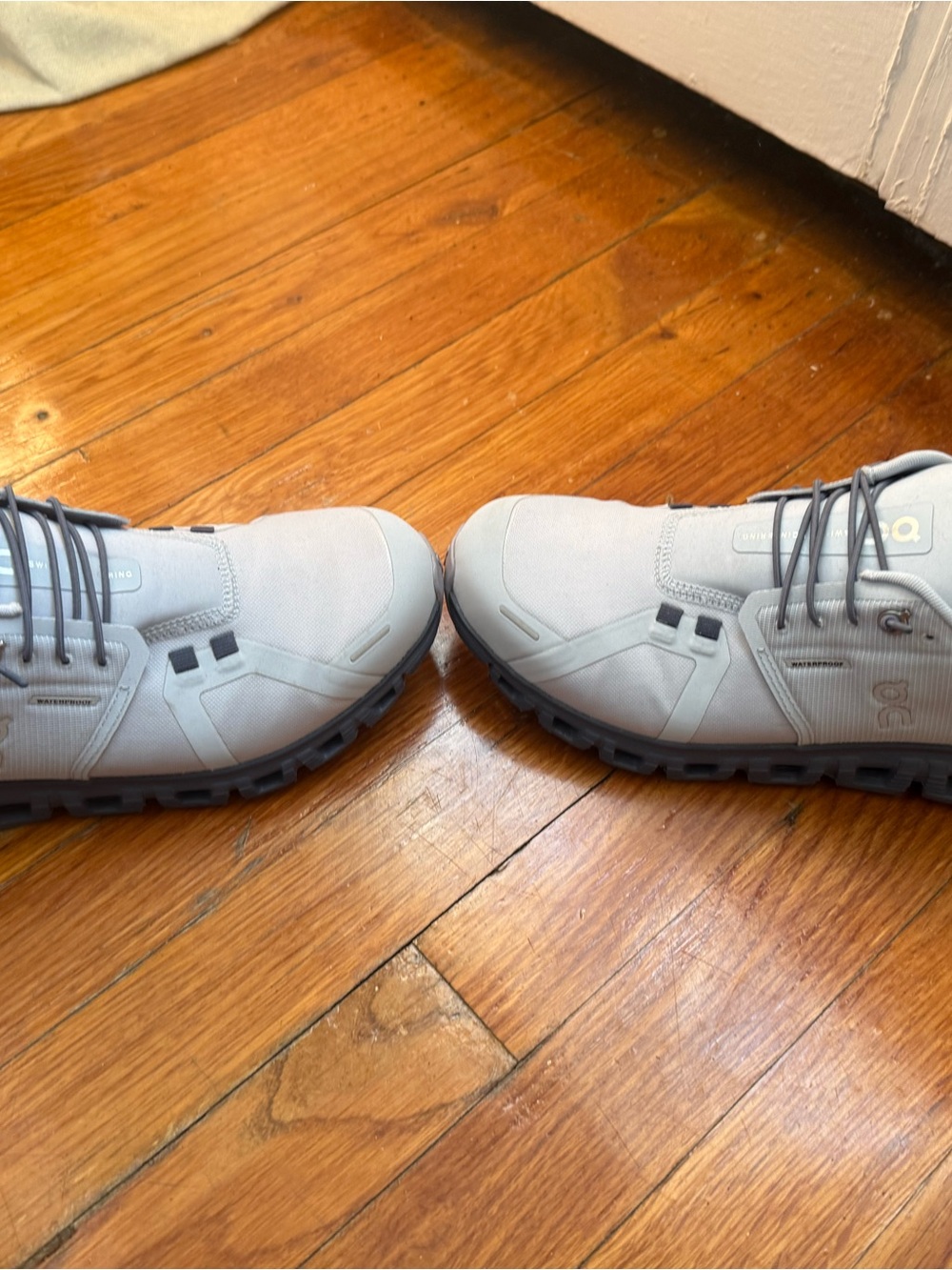 On cloud 6 waterproof heather metal size 9 Sneakers - Picture 6 of 8